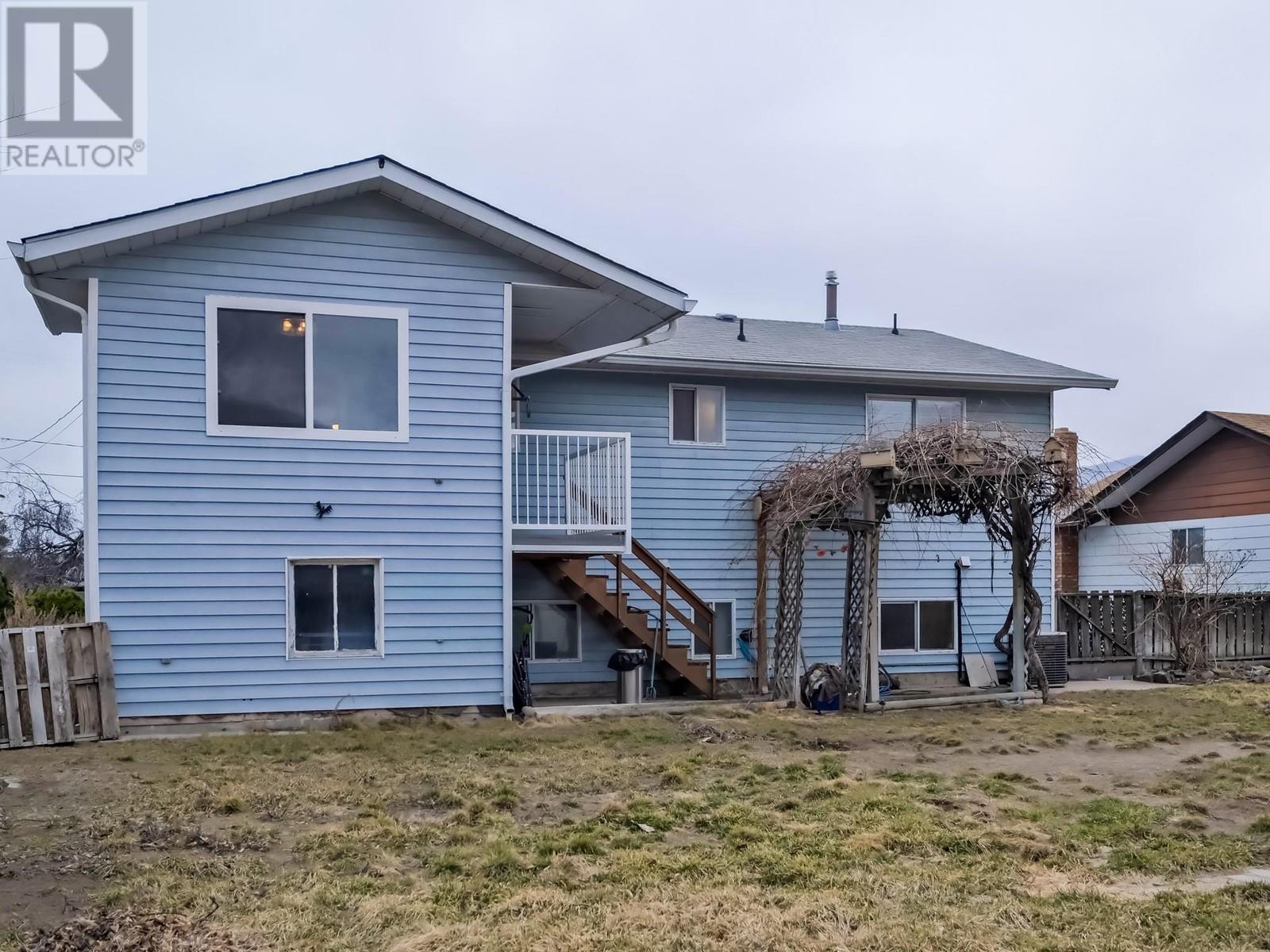 11 WILLOW Crescent, Osoyoos