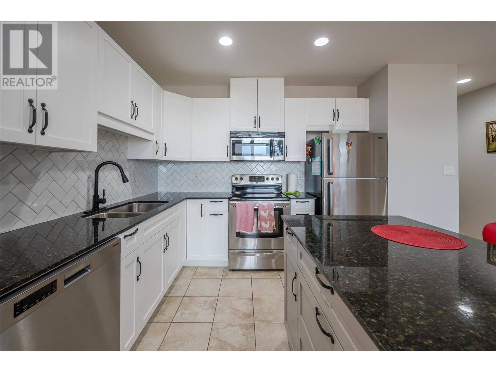 608 3301 SKAHA LAKE Road, Penticton