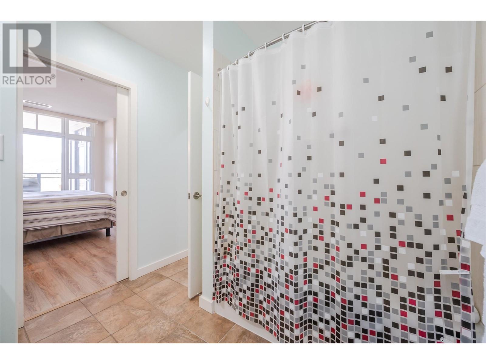 608 3301 SKAHA LAKE Road, Penticton