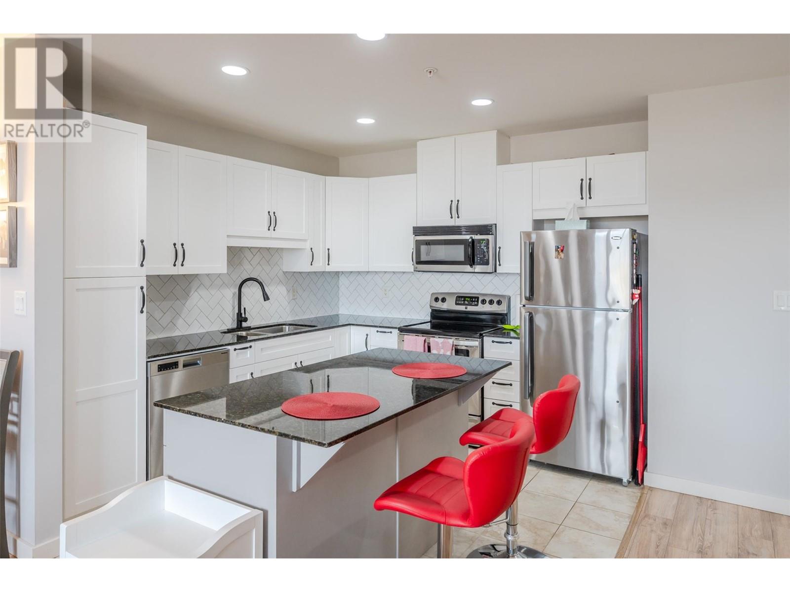608 3301 SKAHA LAKE Road, Penticton