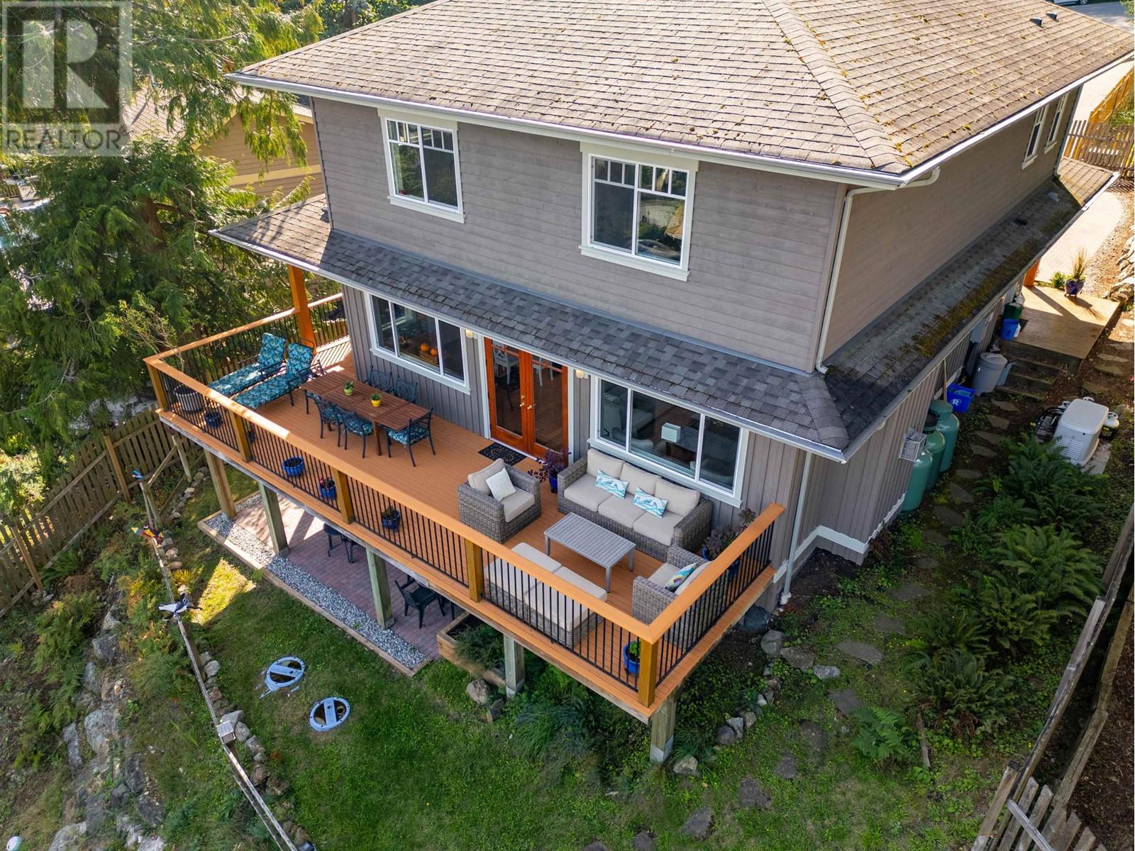 947 VILLAGE DRIVE, Bowen Island