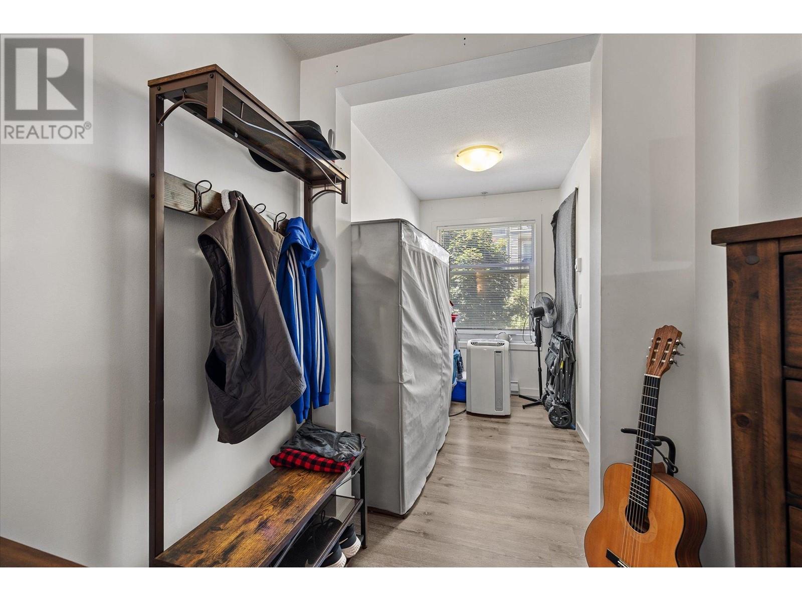 215 539 Yates Road, Kelowna