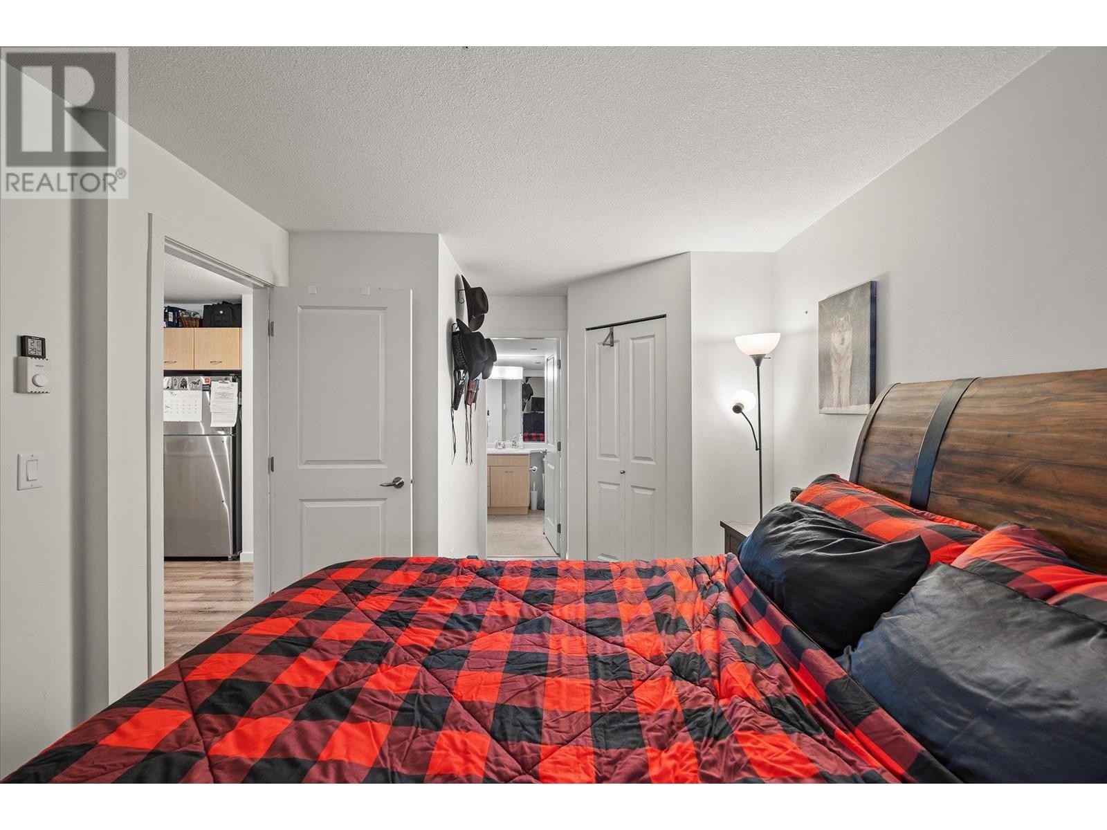 215 539 Yates Road, Kelowna