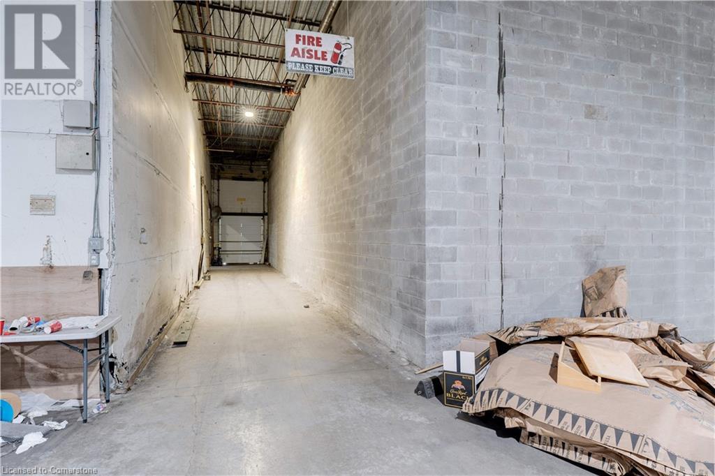 Photo 10 of 111 Sherwood Drive Unit 30, Brantford ON