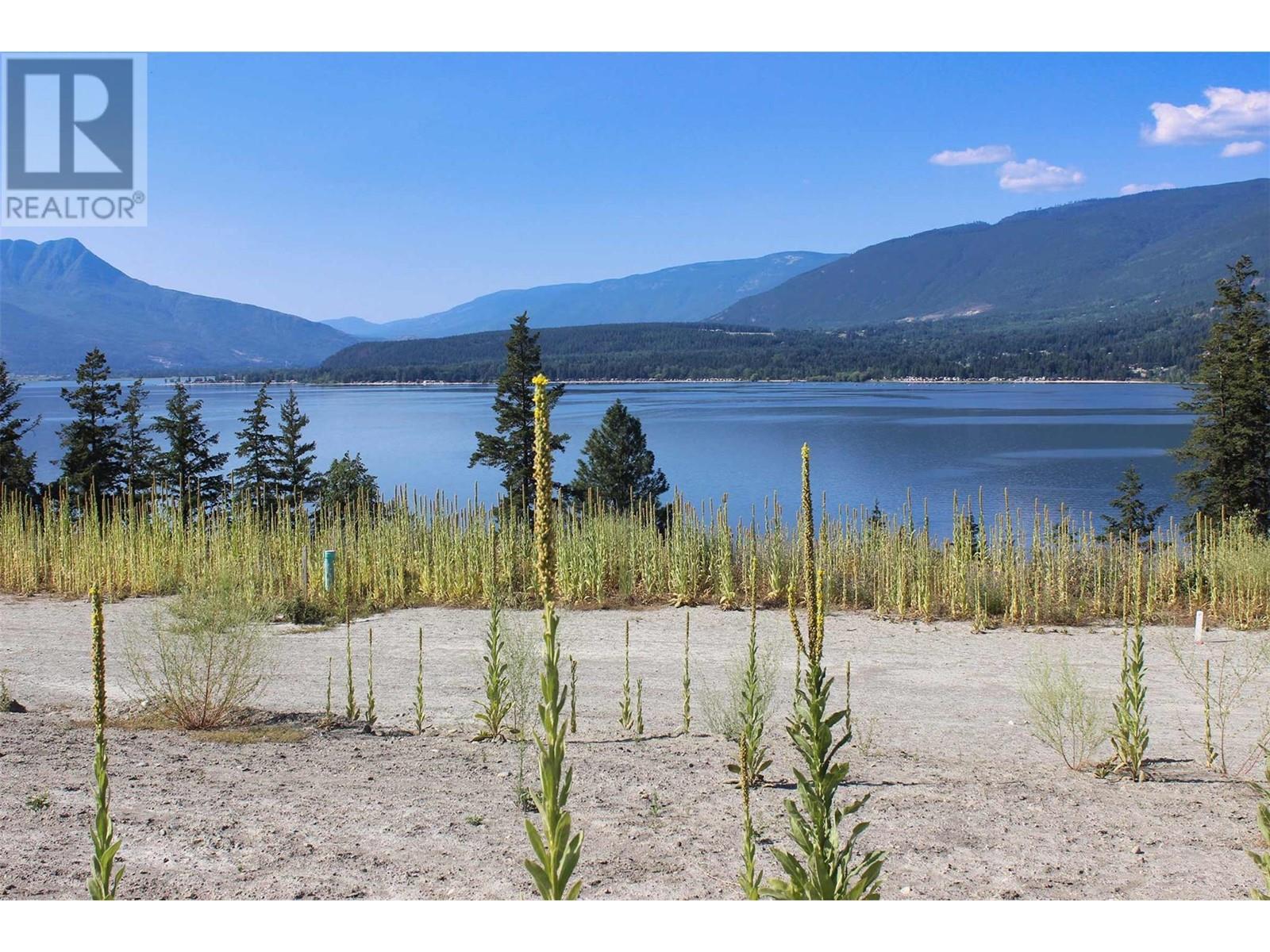 7 3648 Braelyn Road, Sunnybrae