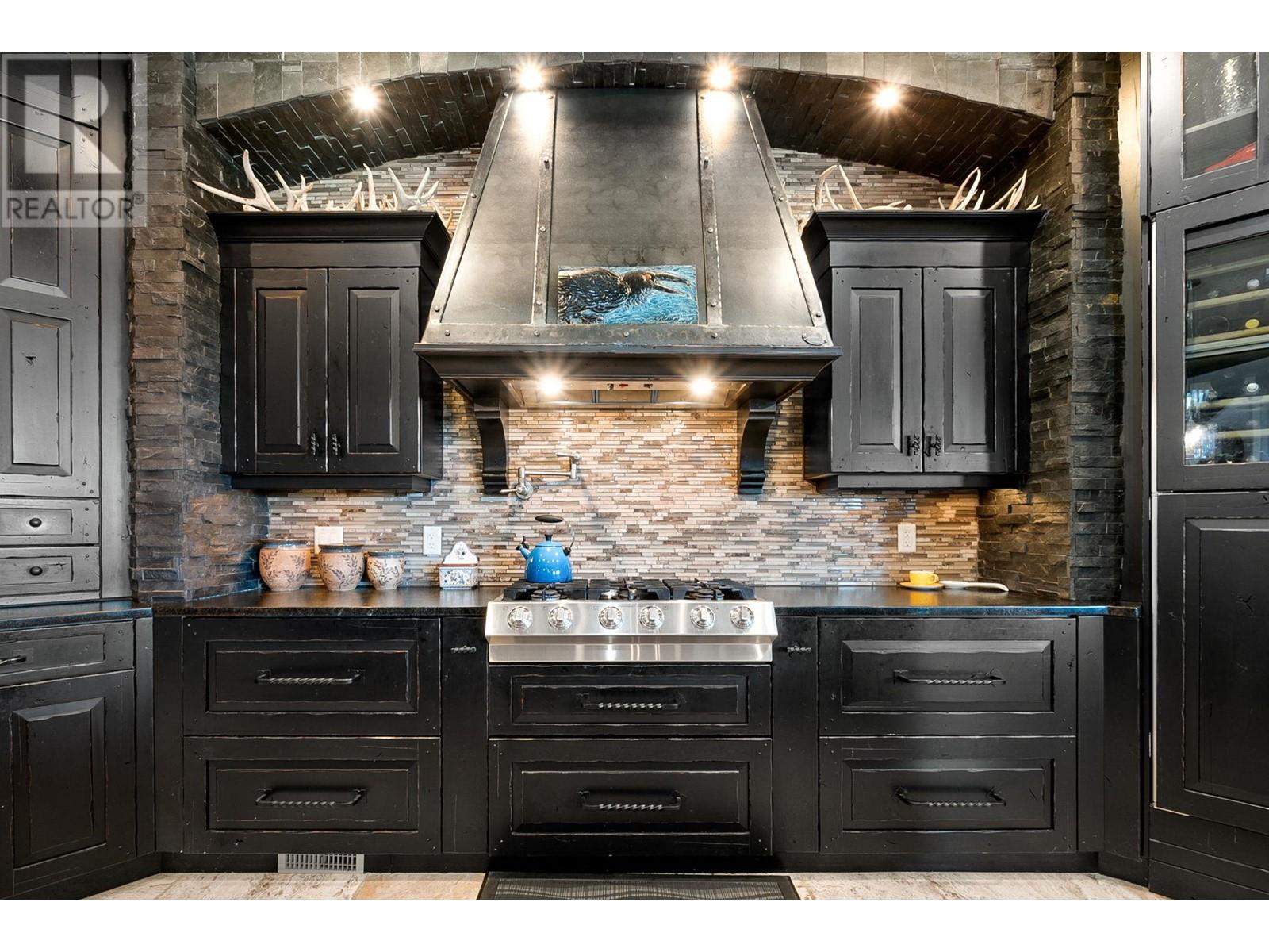  5500 Rockface Road, Kelowna