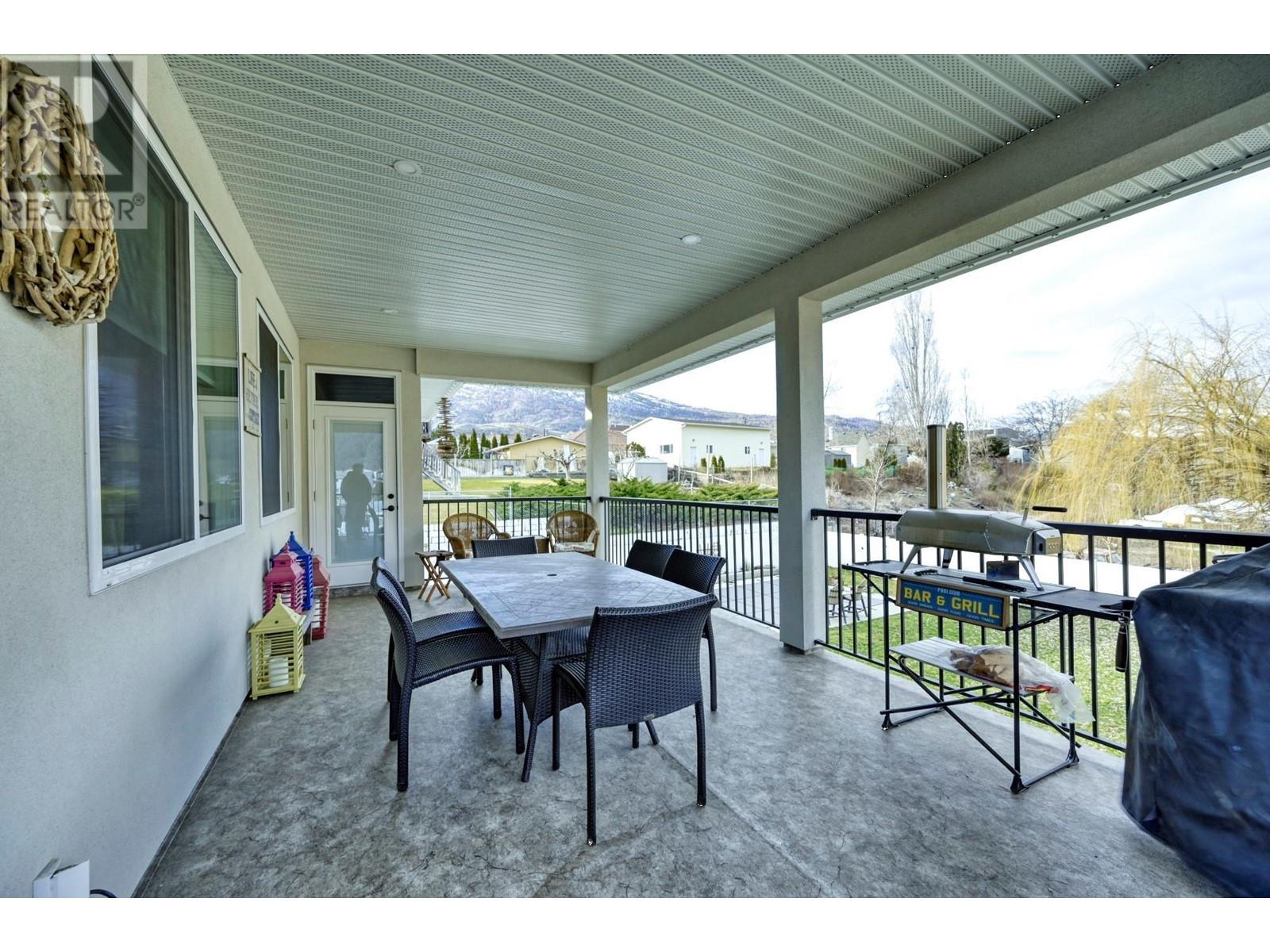 14 LAMBERT Court, Osoyoos