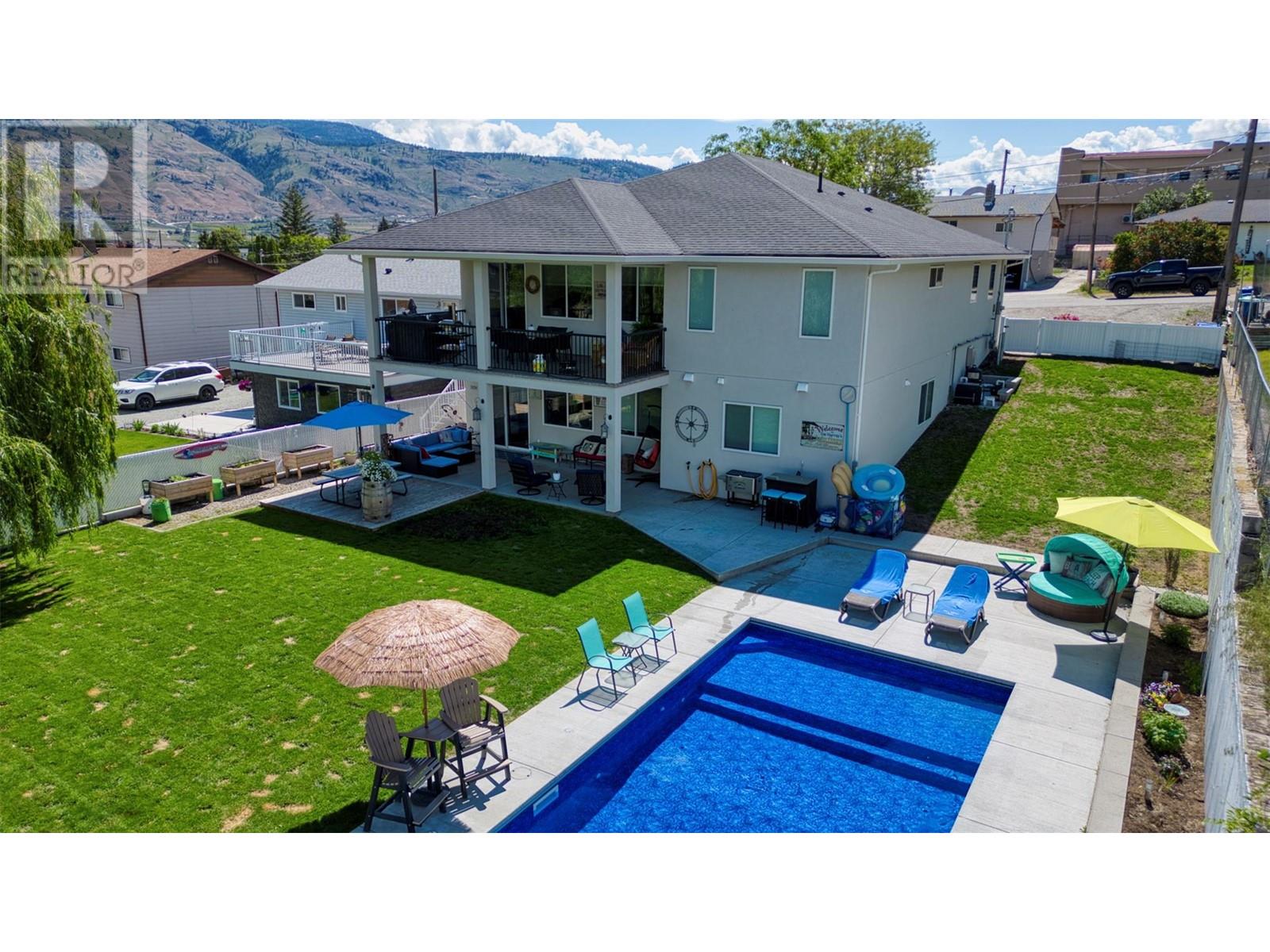 14 LAMBERT Court, Osoyoos