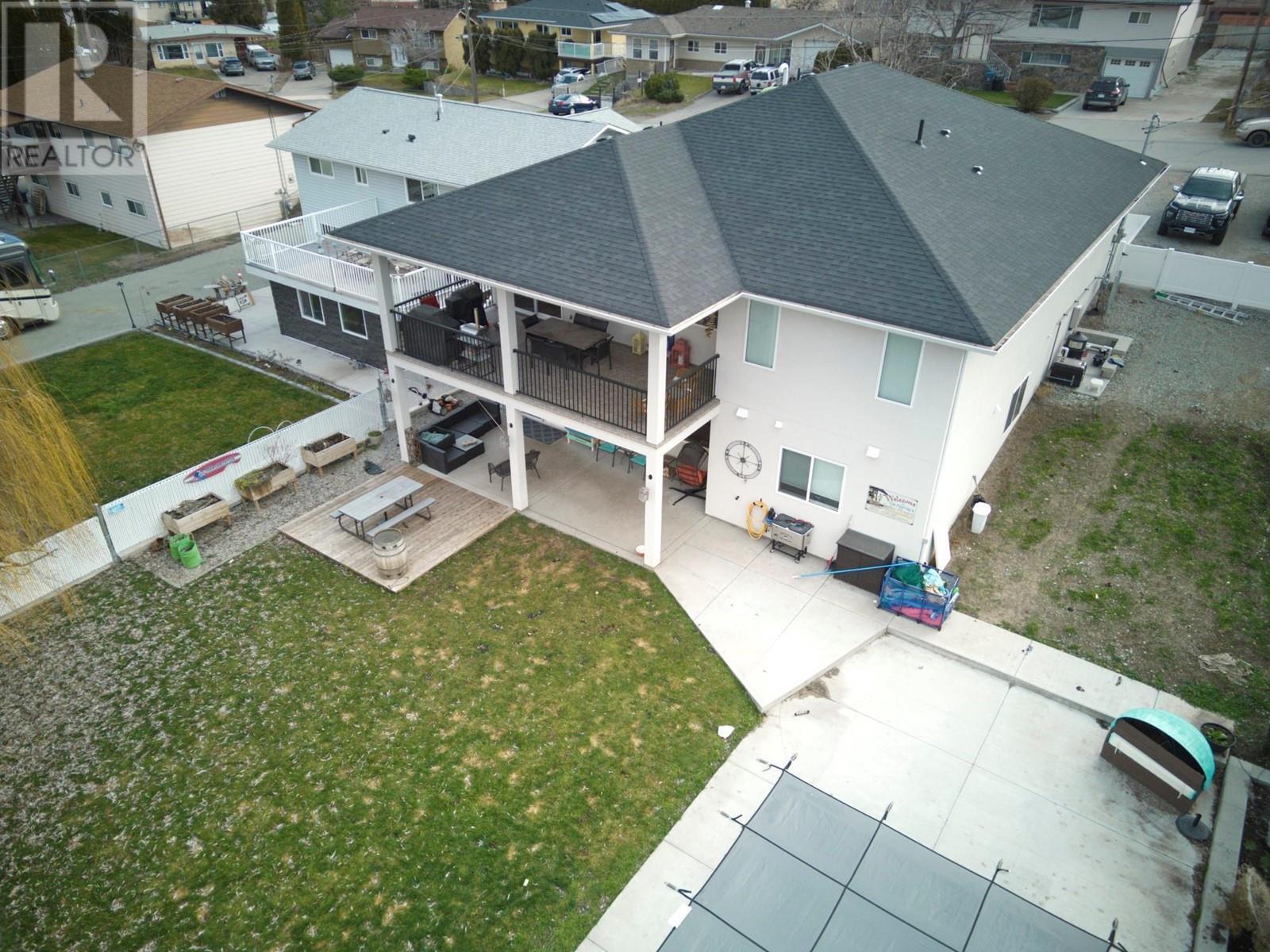 14 LAMBERT Court, Osoyoos