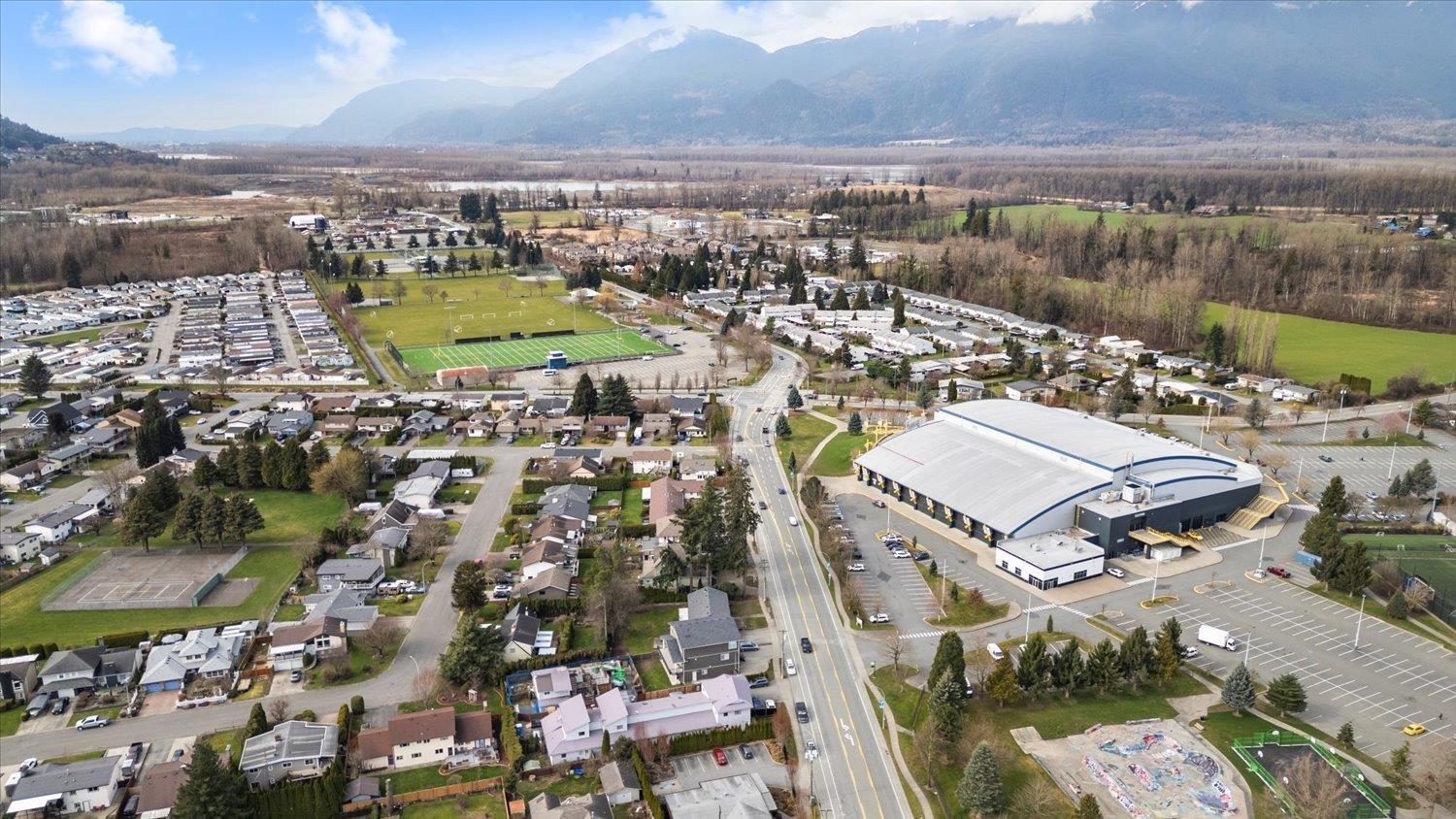 Photo 6 of 45360 Hodgins Avenue Chilliwack Proper West, Chilliwack BC