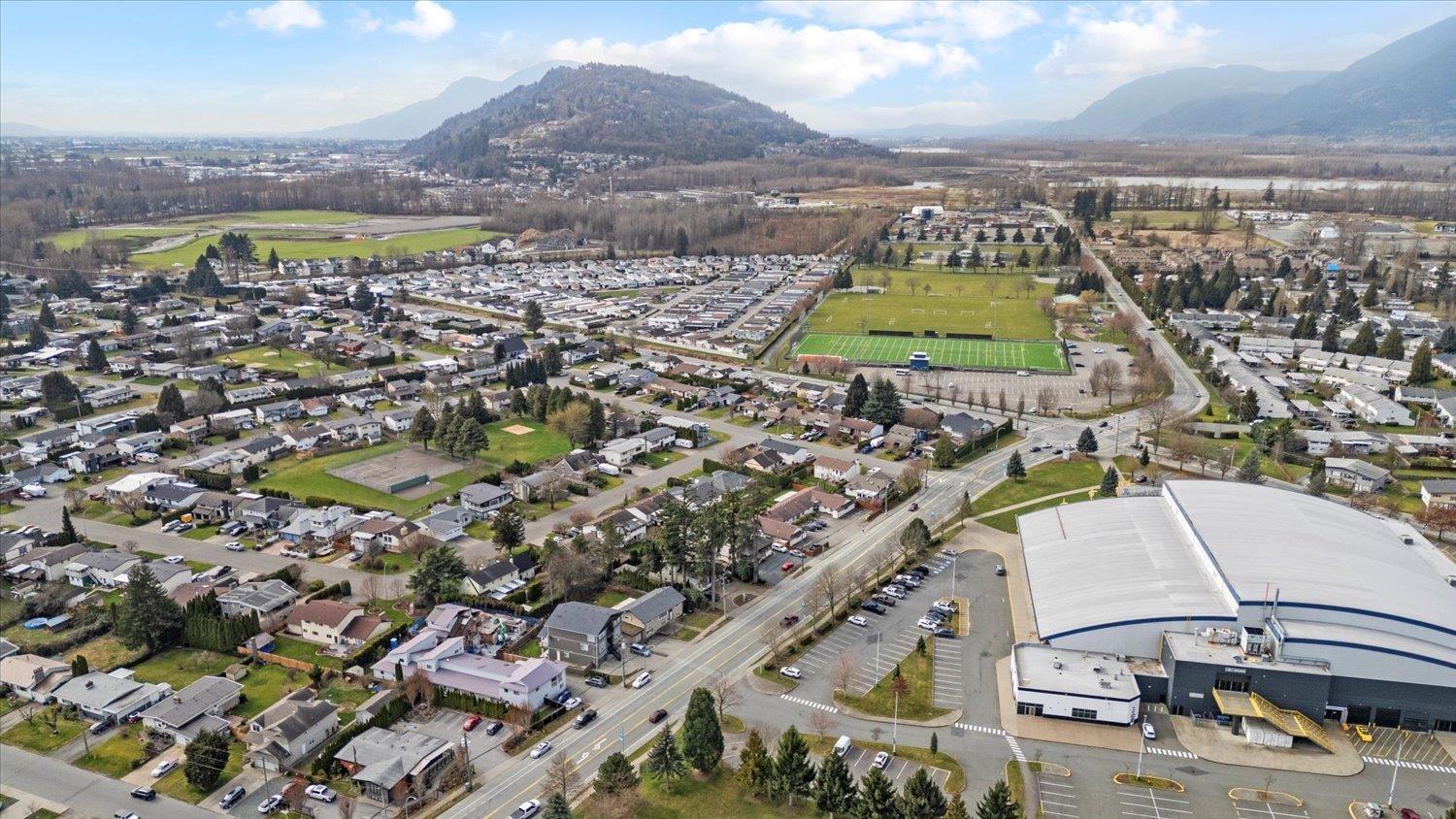 Photo 15 of 45360 Hodgins Avenue Chilliwack Proper West, Chilliwack BC