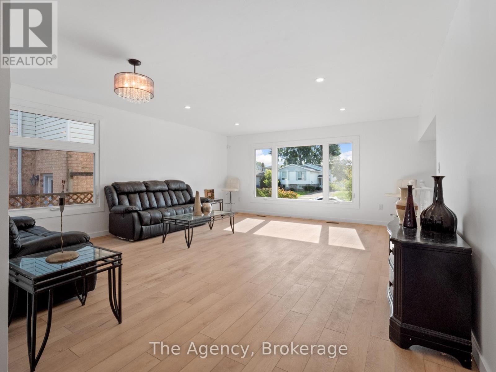 Photo 14 of 24 Keefer Road, Thorold ON