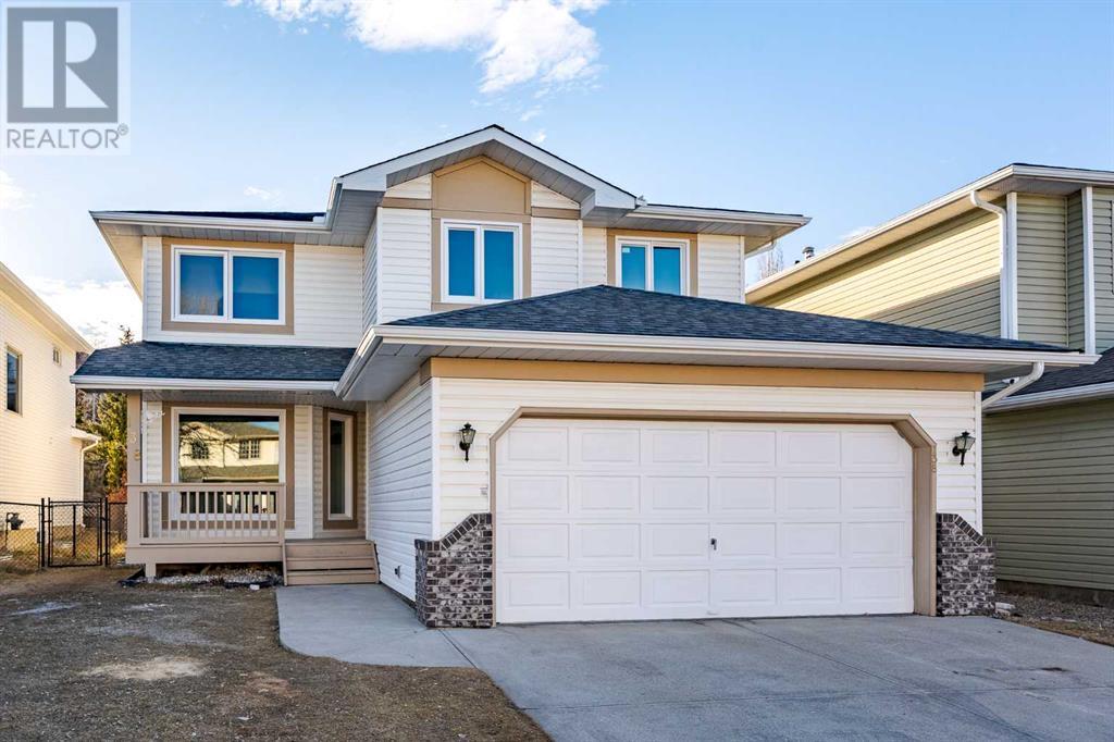 Single Family House for Sale in  Macewan Park Green NW MacEwan Glen Calgary 