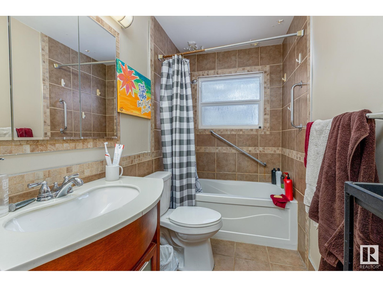 5211 101A AV NW, Edmonton