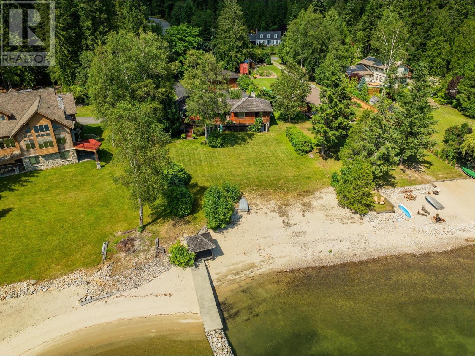 3918 MACGREGOR WEST Road, Nelson