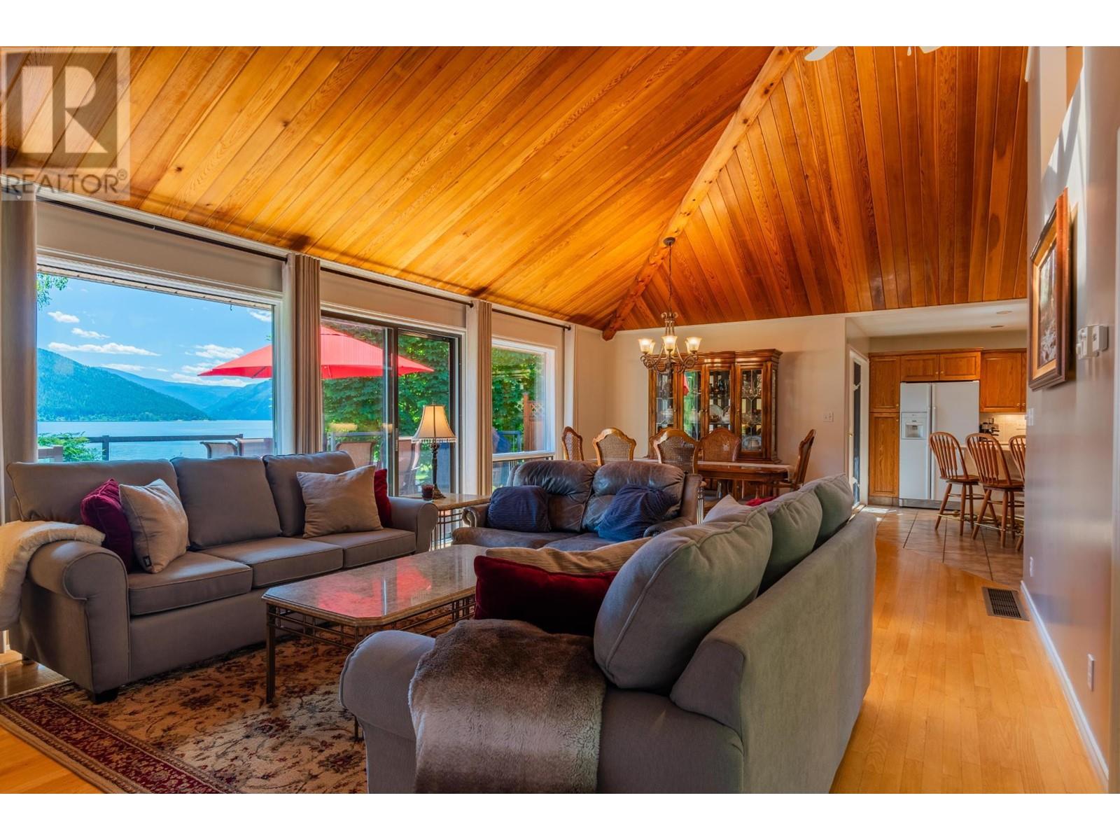 3918 MACGREGOR WEST Road, Nelson