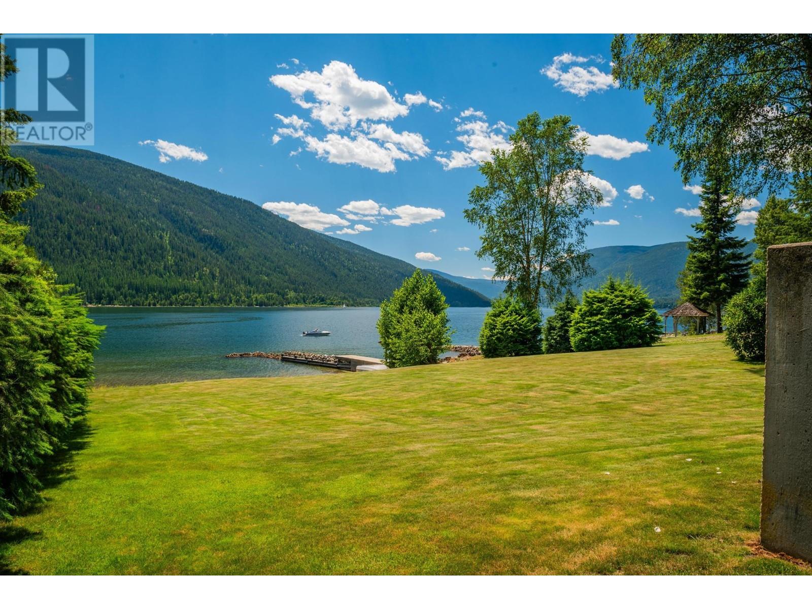 3918 MACGREGOR WEST Road, Nelson