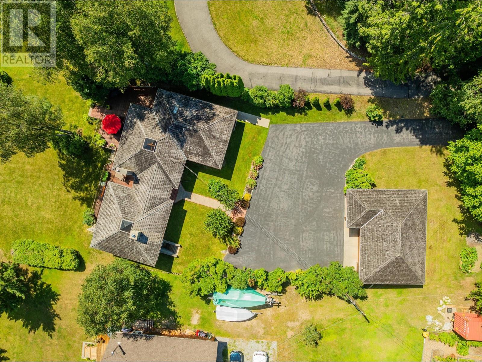 3918 MACGREGOR WEST Road, Nelson
