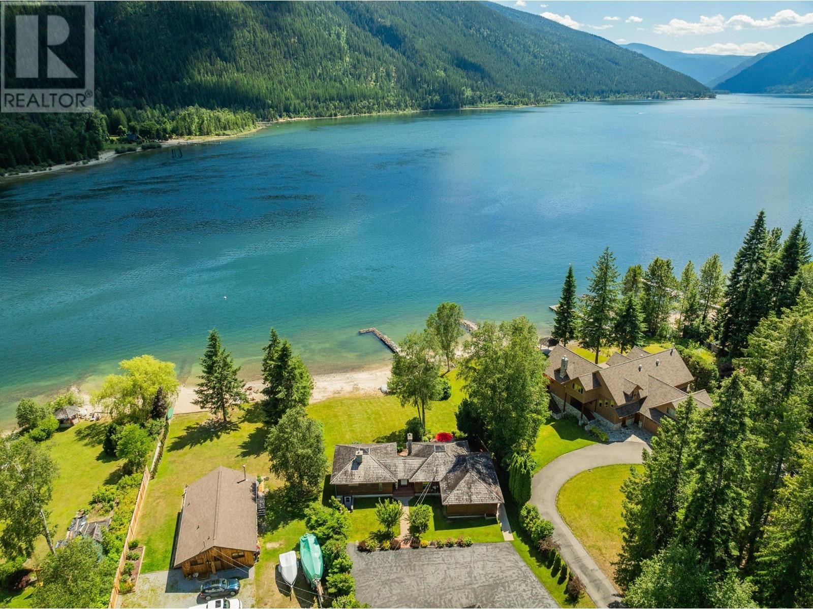 3918 MACGREGOR WEST Road, Nelson