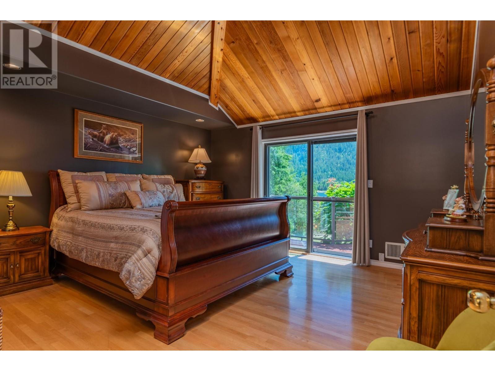 3918 MACGREGOR WEST Road, Nelson