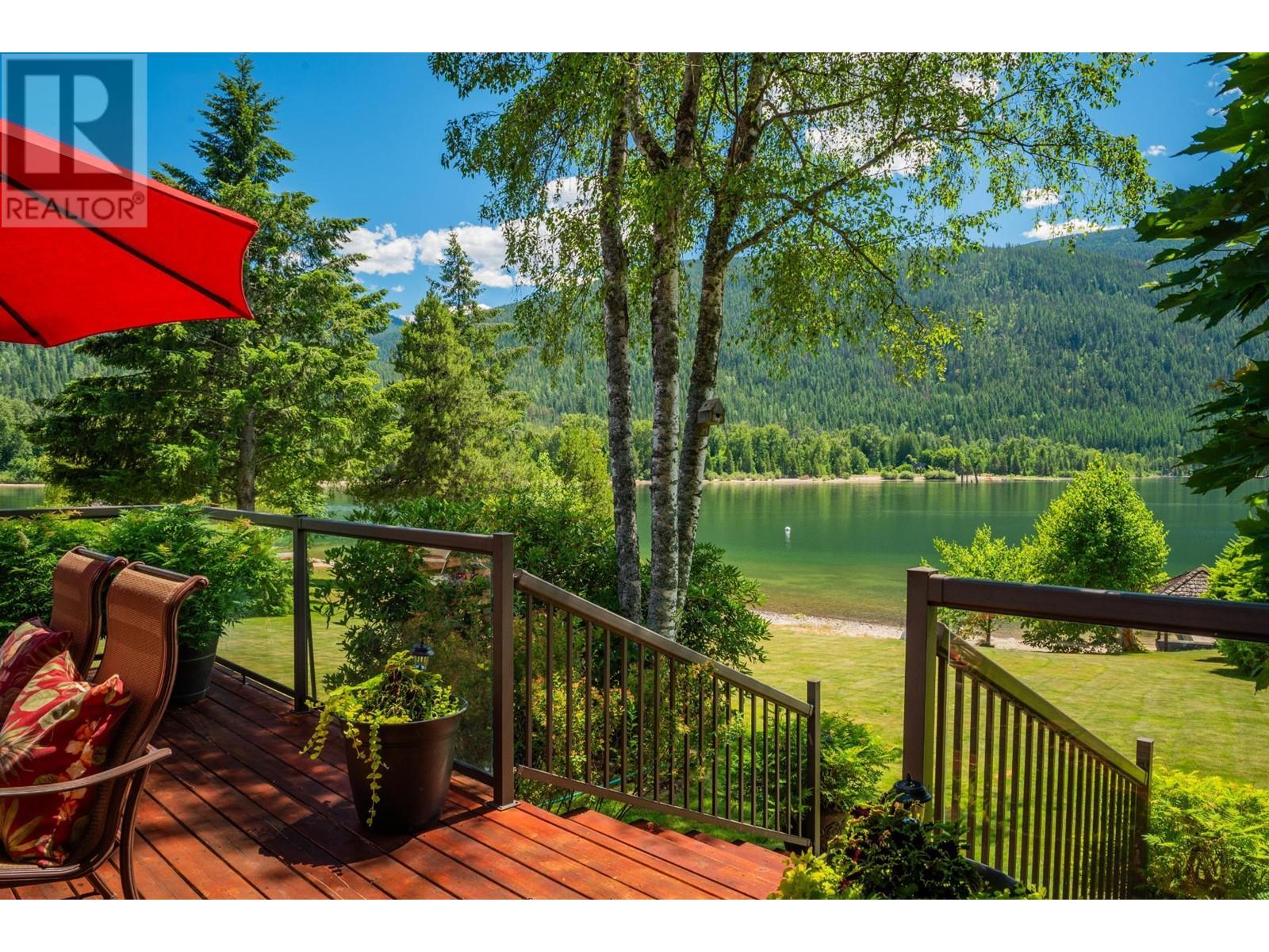 3918 MACGREGOR WEST Road, Nelson