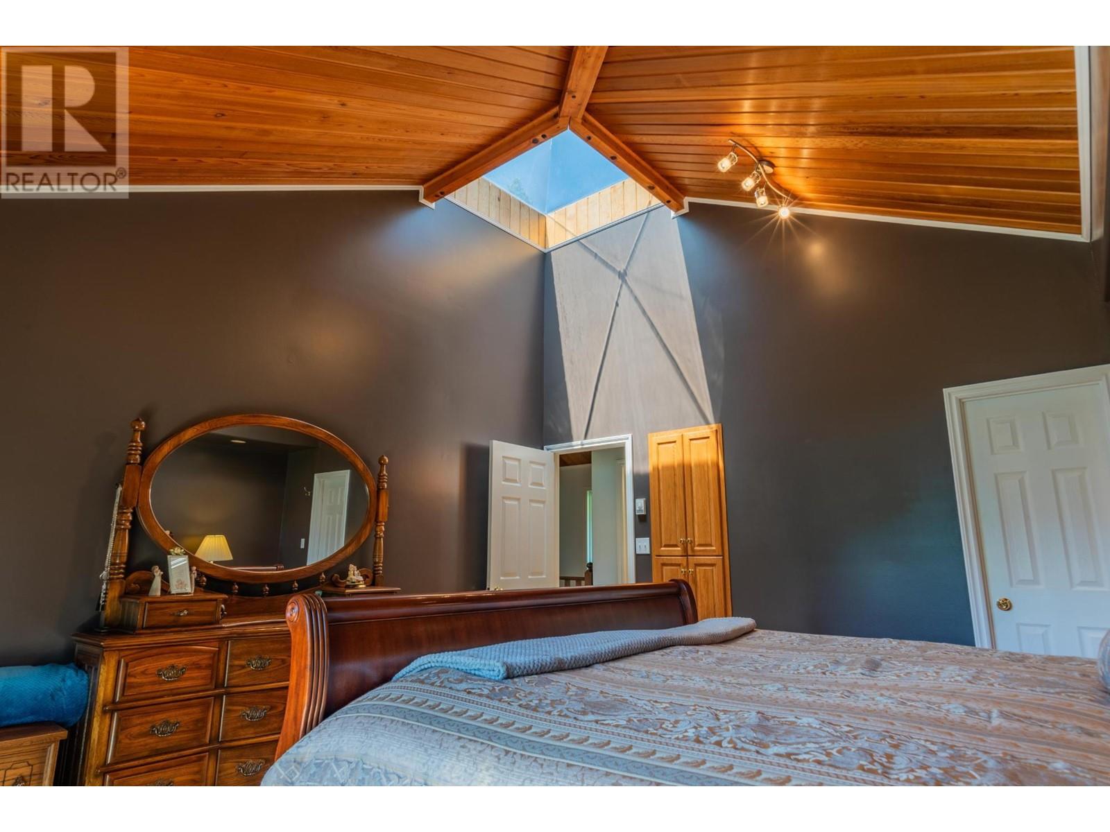 3918 MACGREGOR WEST Road, Nelson