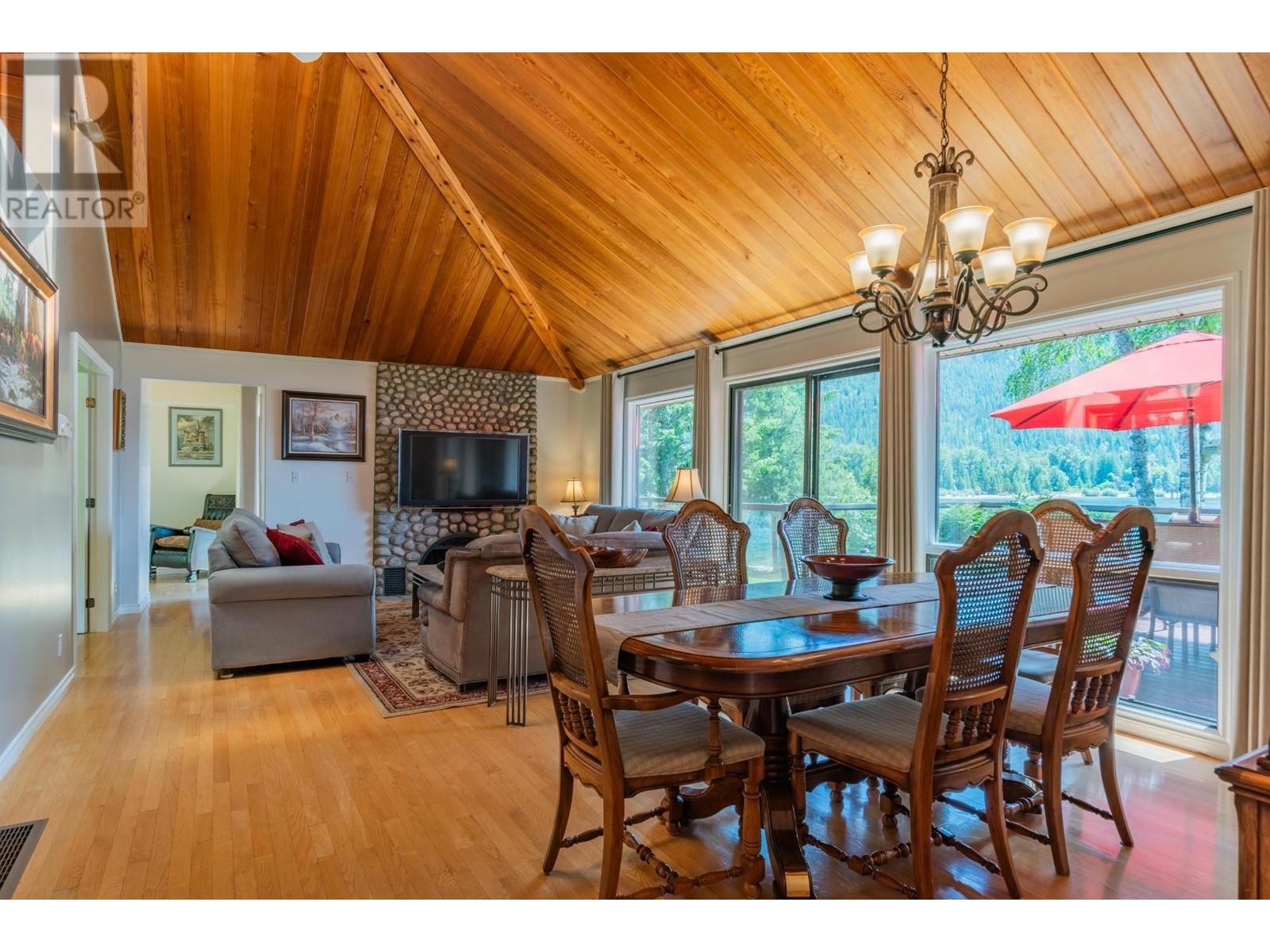 3918 MACGREGOR WEST Road, Nelson