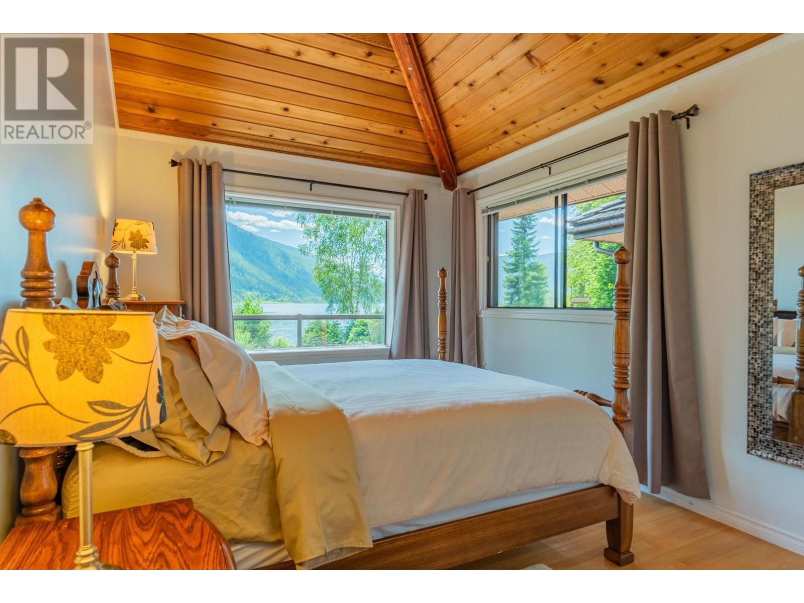 3918 MACGREGOR WEST Road, Nelson