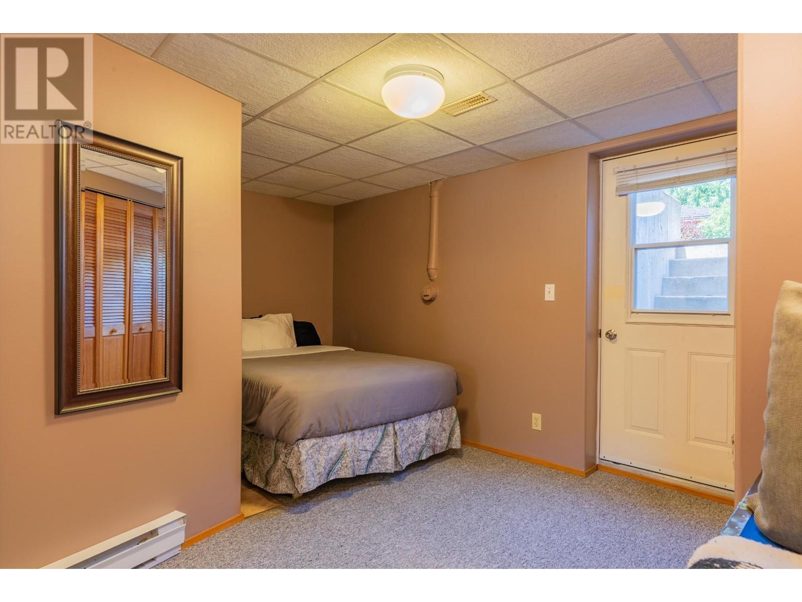 3918 MACGREGOR WEST Road, Nelson