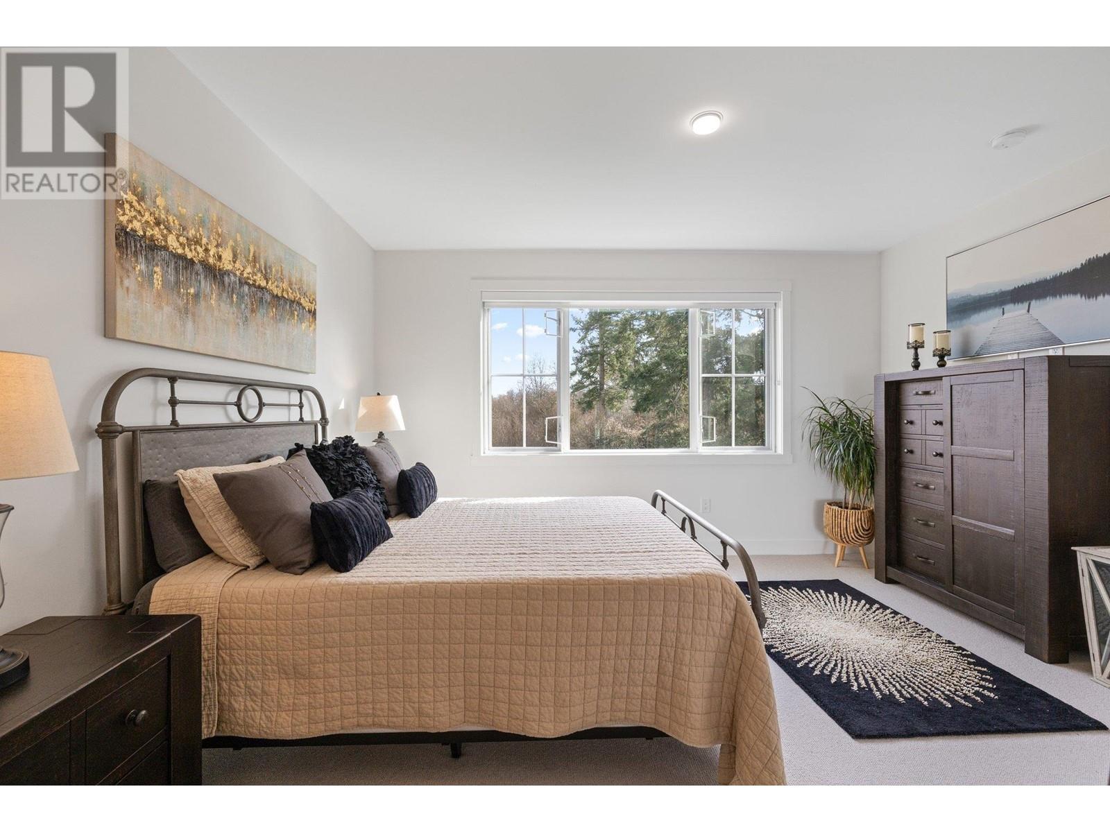 240 PARKSIDE STREET, Tsawwassen