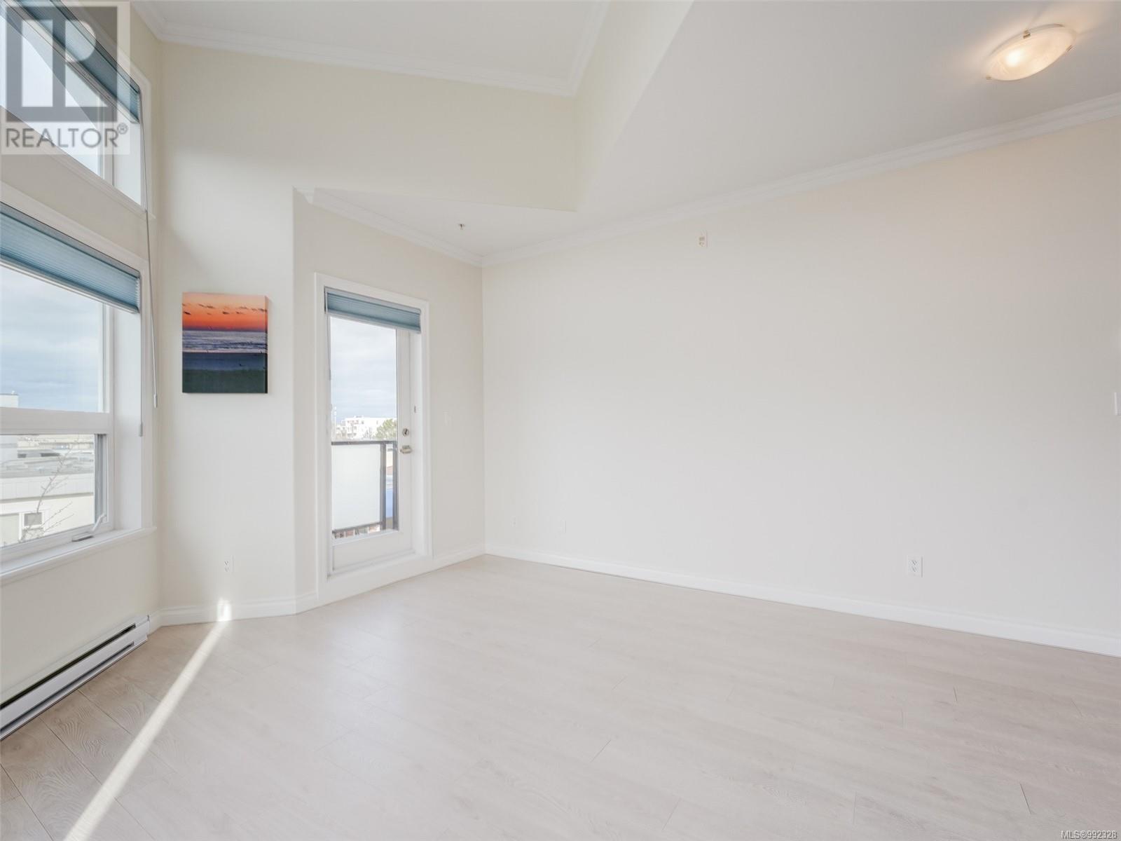 302 9751 Fourth Street, Sidney