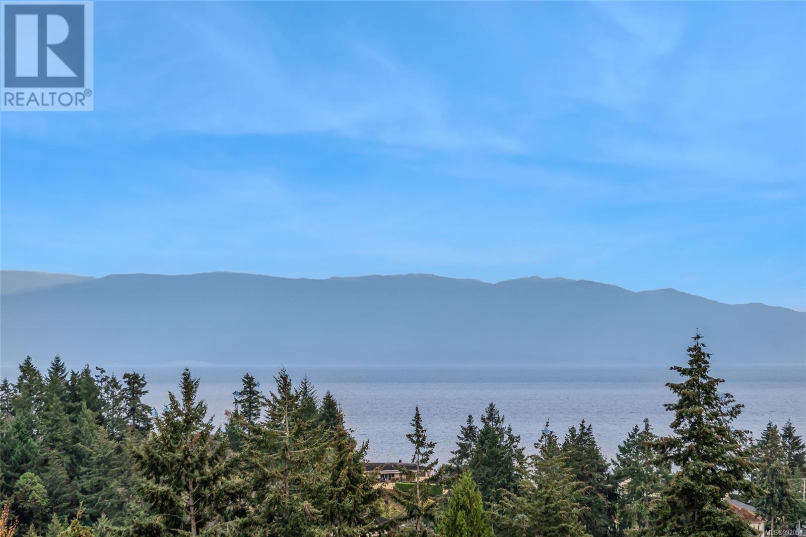 3554 Goodrich Rd, Nanoose Bay