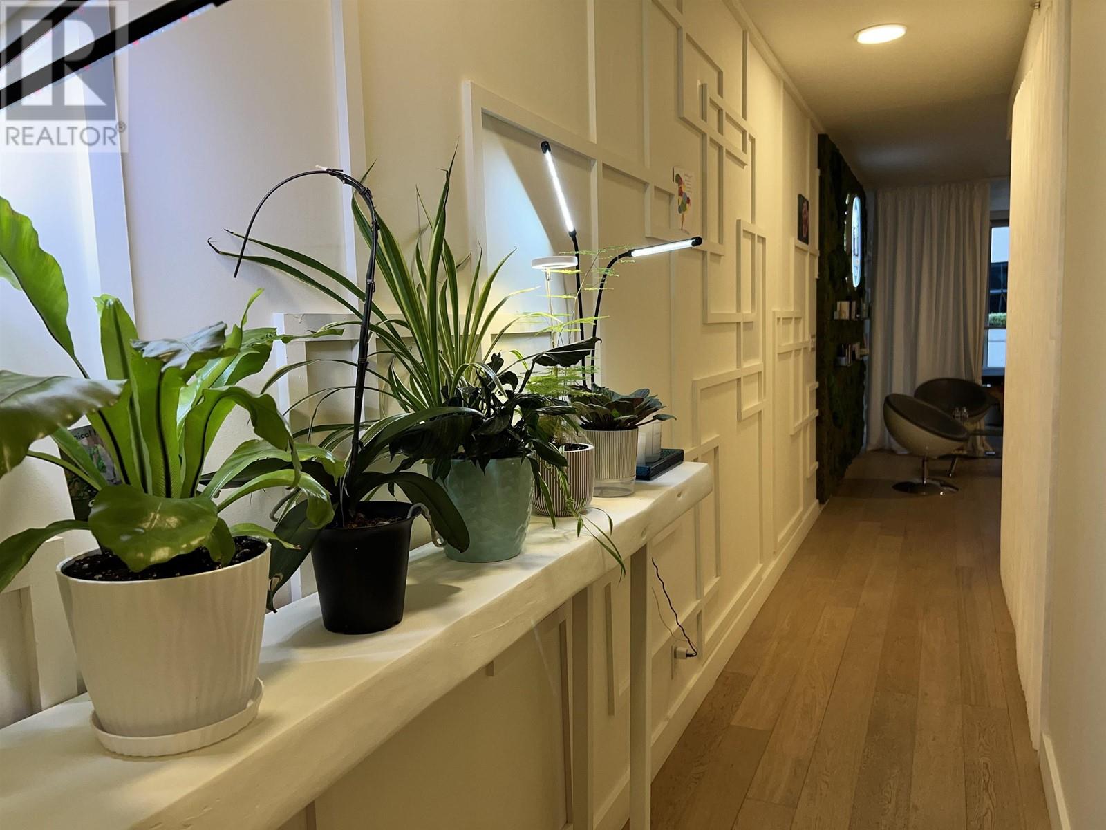 Photo 5 of 305 1477 W Pender Street, Vancouver BC