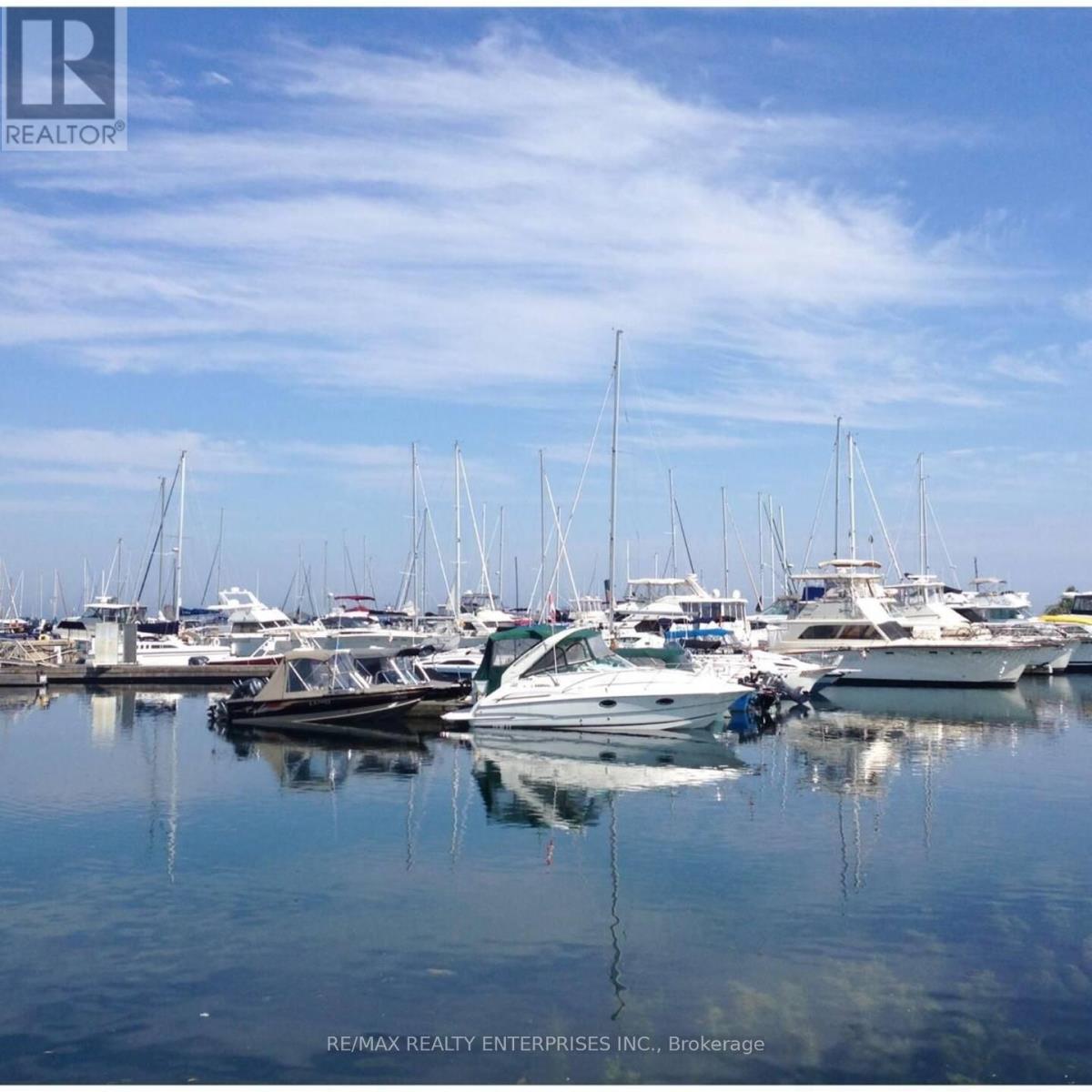 Photo 29 of 297 Lakeshore Road E, Mississauga ON
