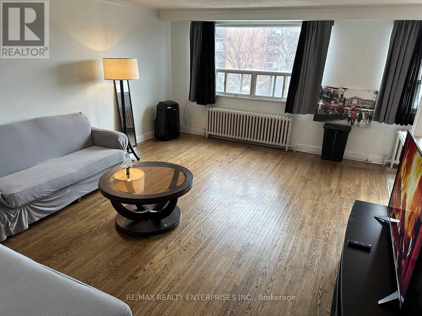 Photo 39 of 297 Lakeshore Road E, Mississauga ON