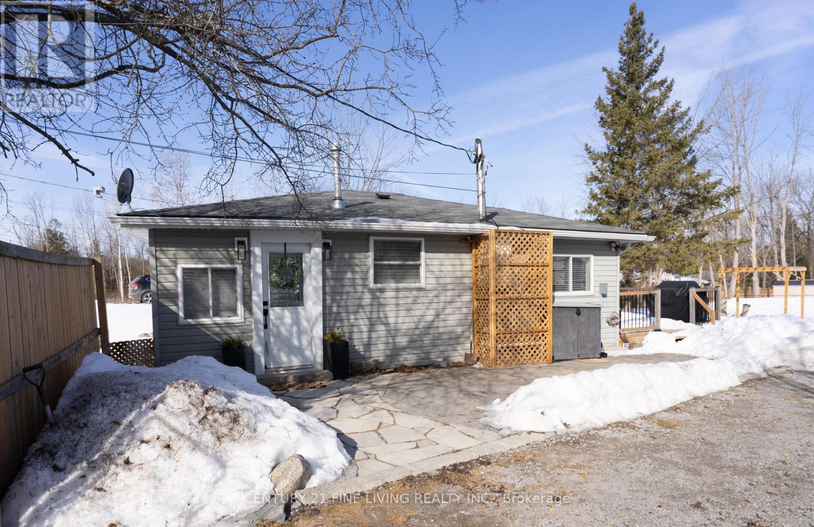 Photo 9 of 6286 Black River Road, Georgina ON