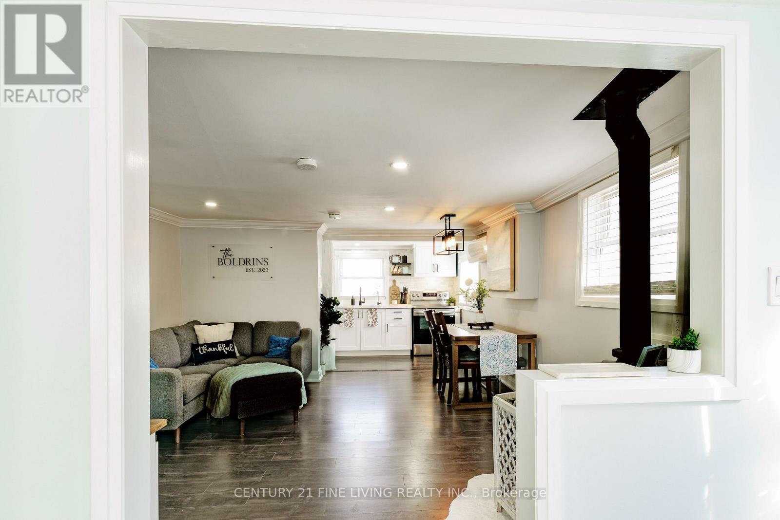Photo 6 of 6286 Black River Road, Georgina ON