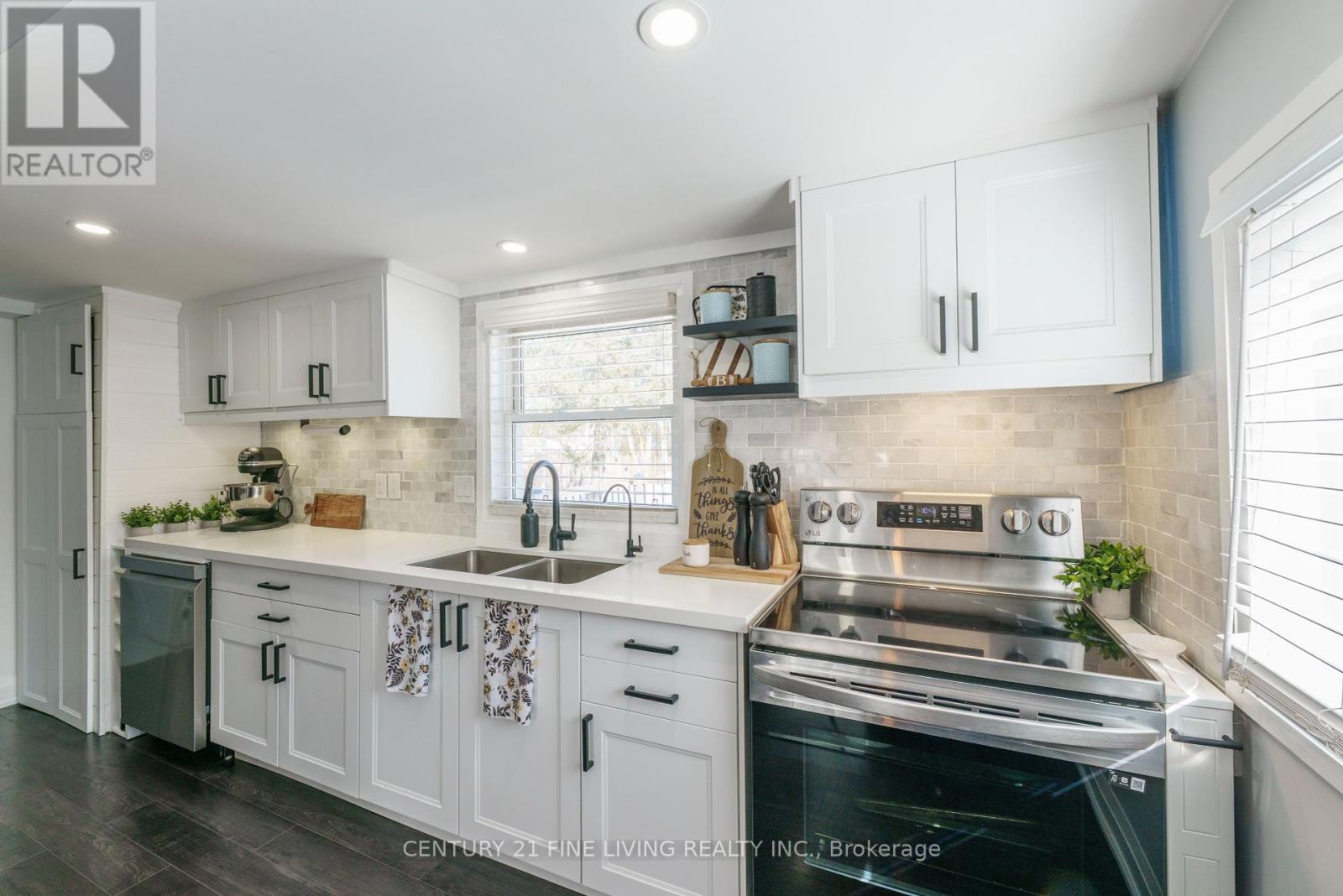Photo 8 of 6286 Black River Road, Georgina ON
