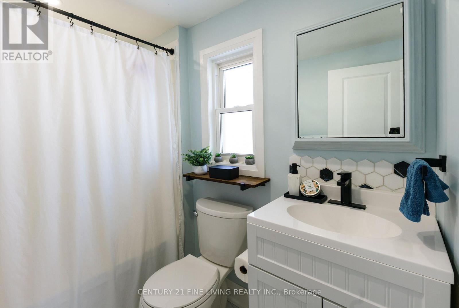 Photo 7 of 6286 Black River Road, Georgina ON