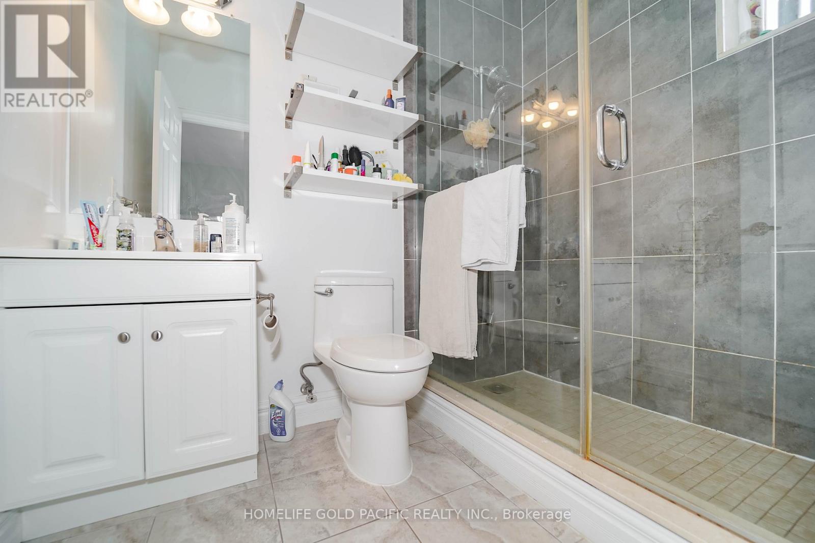 Photo 24 of 3 Artinger Court, Toronto ON