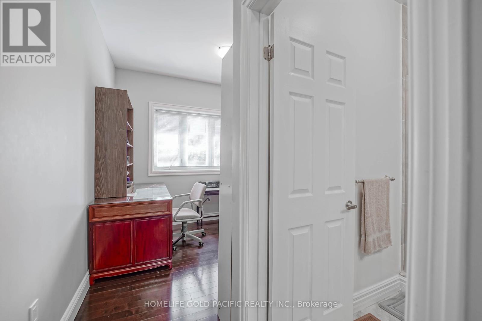 Photo 26 of 3 Artinger Court, Toronto ON