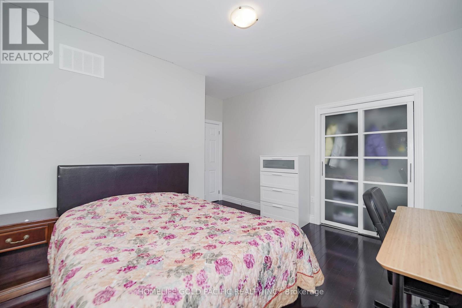Photo 31 of 3 Artinger Court, Toronto ON