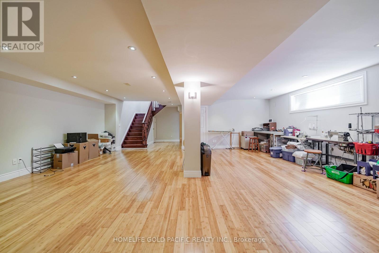 Photo 35 of 3 Artinger Court, Toronto ON