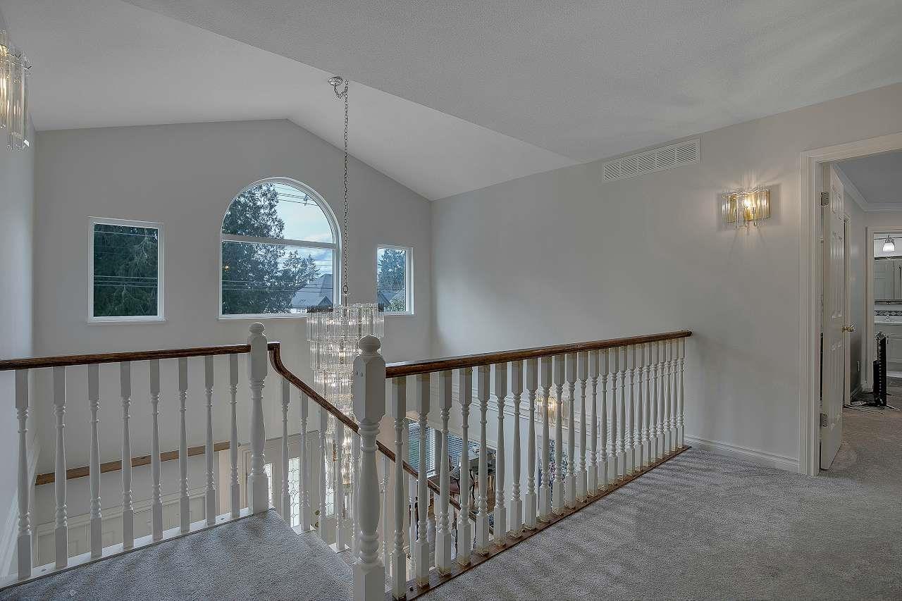 1960 128 STREET, White Rock real estate listing R2978552