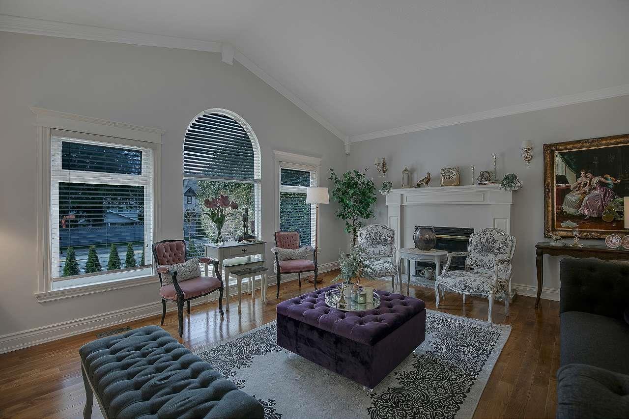 1960 128 STREET, White Rock real estate listing R2978552
