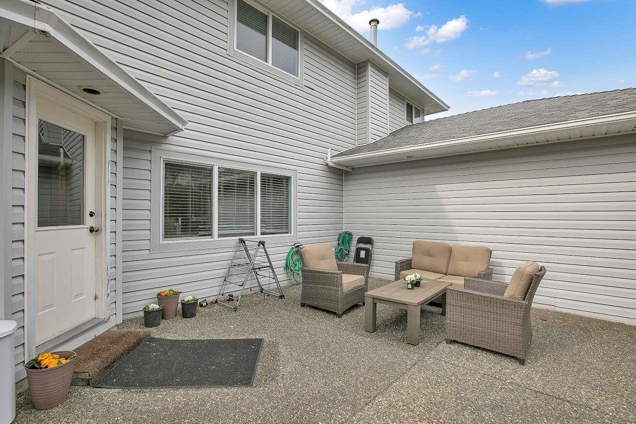 1960 128 STREET, White Rock real estate listing R2978552