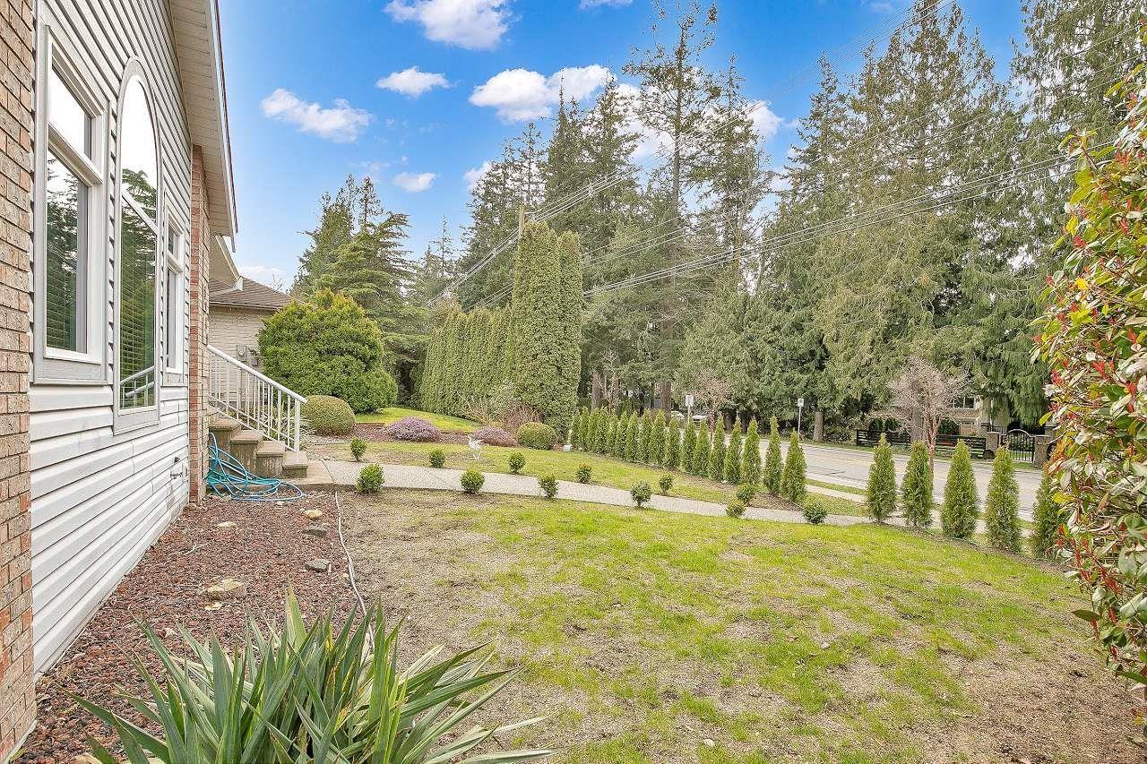 1960 128 STREET, White Rock real estate listing R2978552