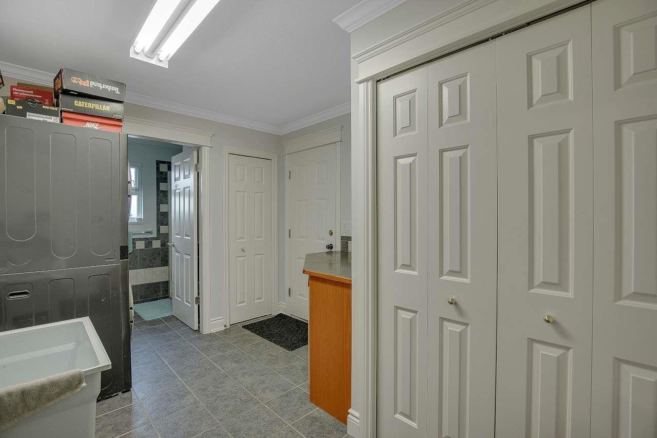 1960 128 STREET, White Rock real estate listing R2978552