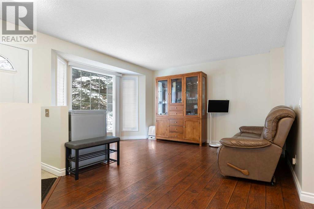 Single Family House for Sale in  Coventry Place NE Coventry Hills Calgary 