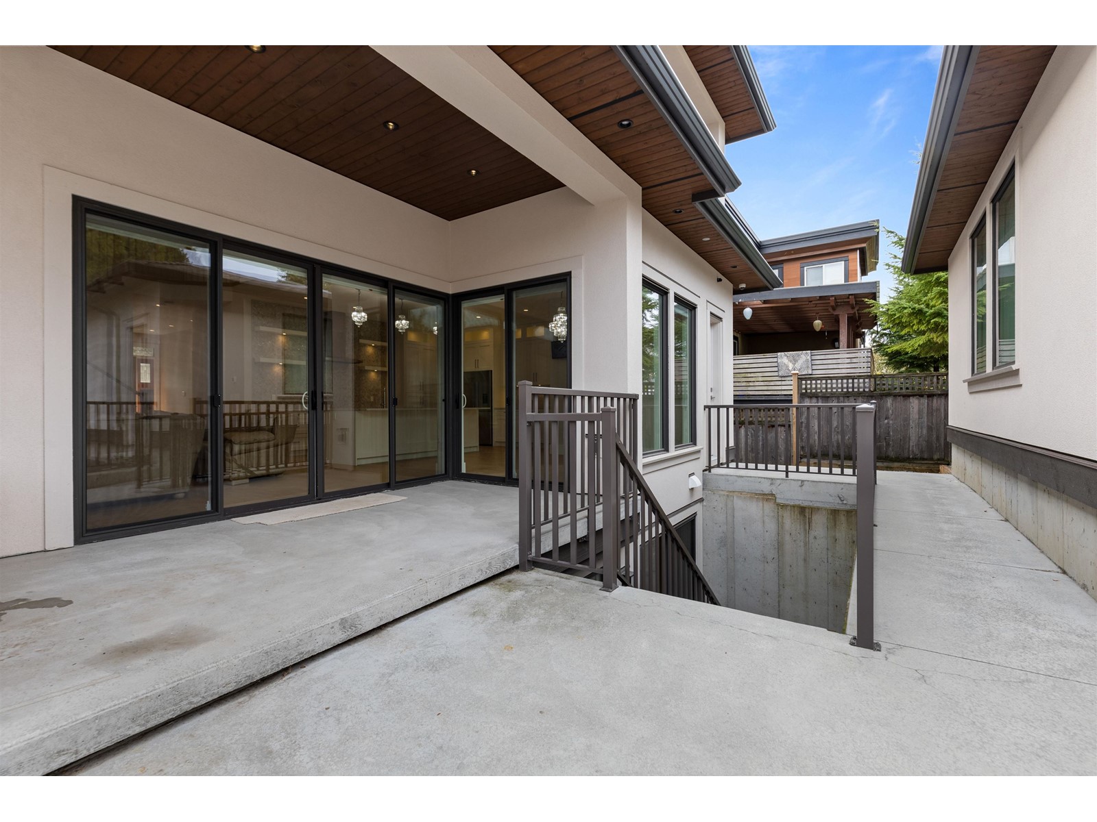 15387 PACIFIC AVENUE, White Rock real estate listing R2978452